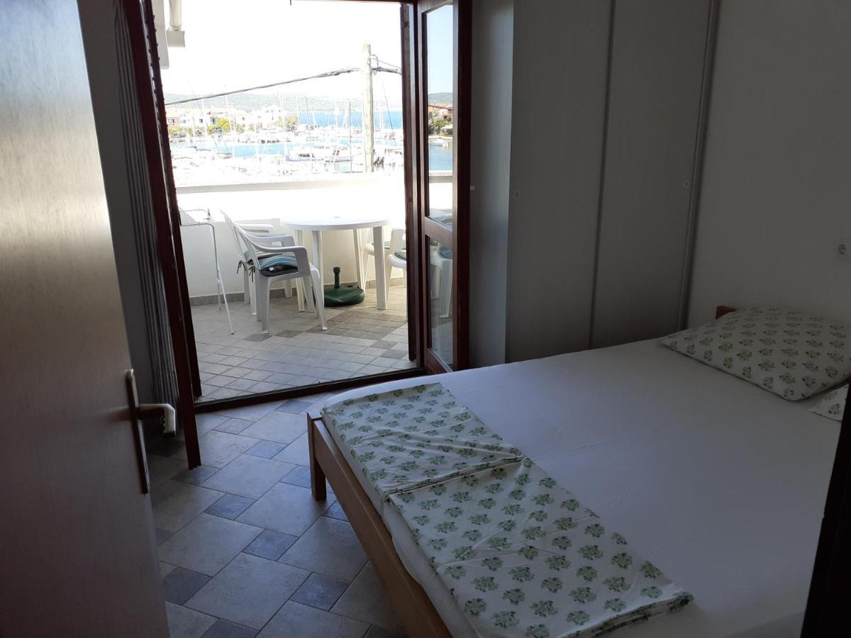 Vala Apartmani Bibinje Eksteriør billede